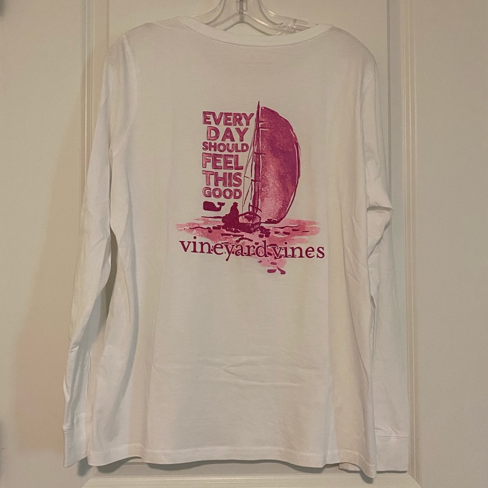 White long sleeve vineyard vines shirt